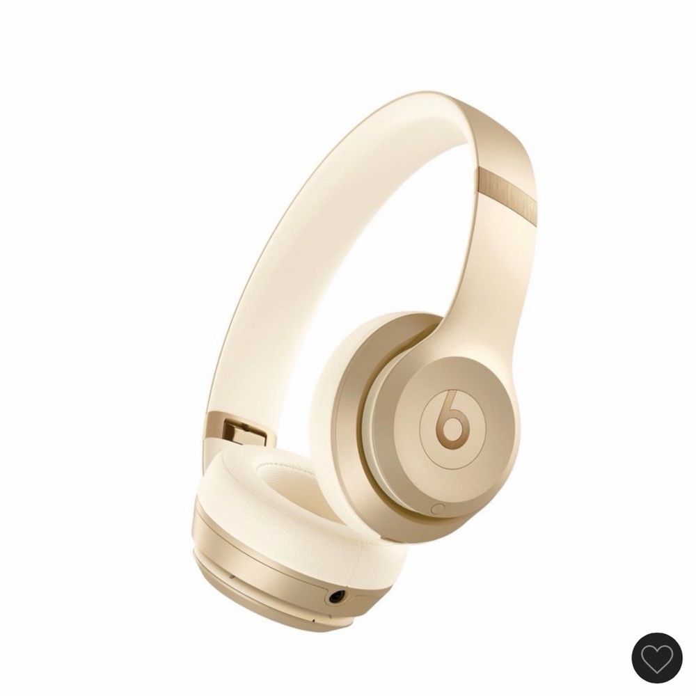 Beats Solo 4 Bluetooth Wireless Headphones - Gold